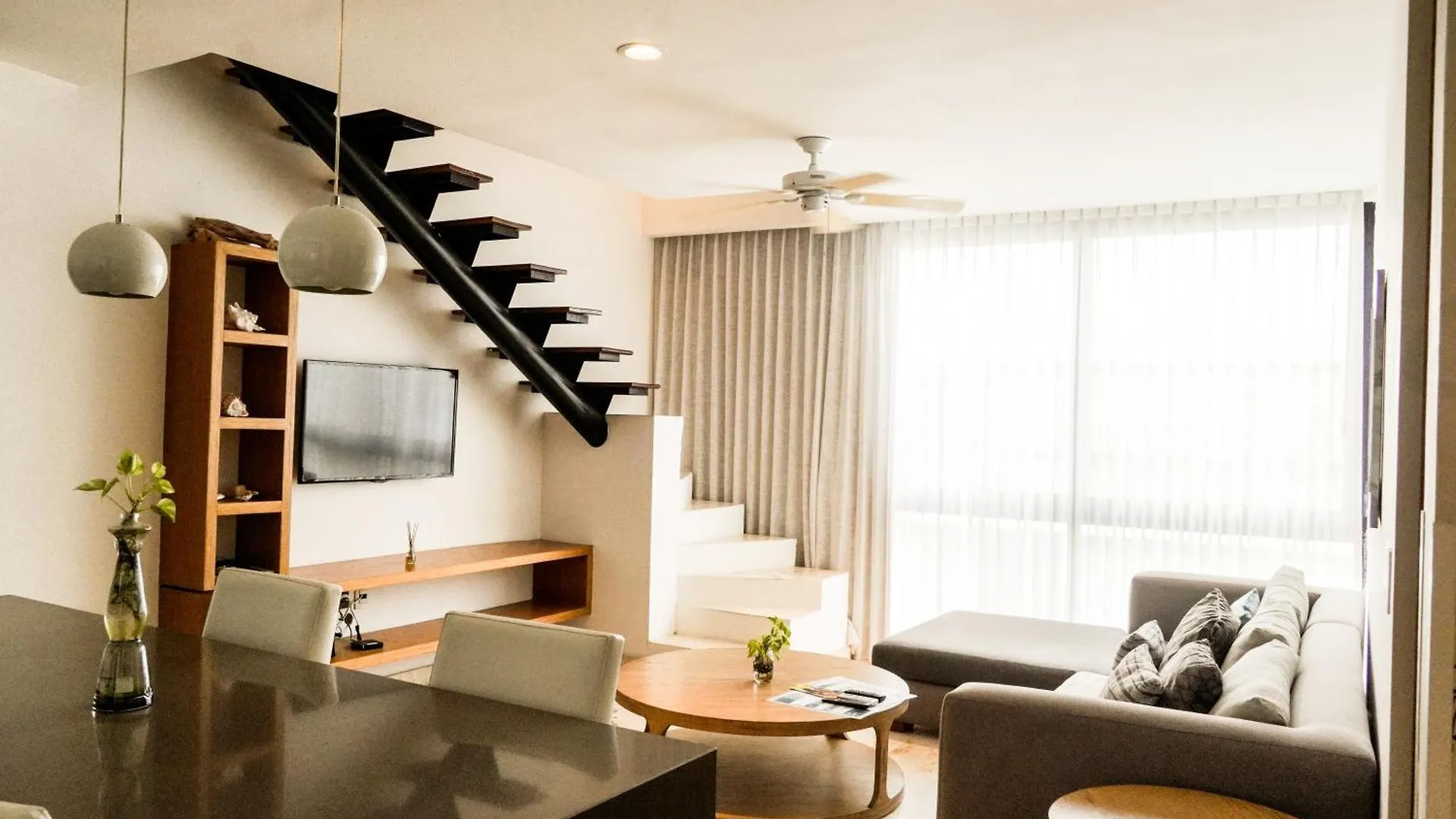 プレヤデルカーメンPenthouse Terrace Excellet Wifi Downtownアパートメント アパート プレヤデルカーメン