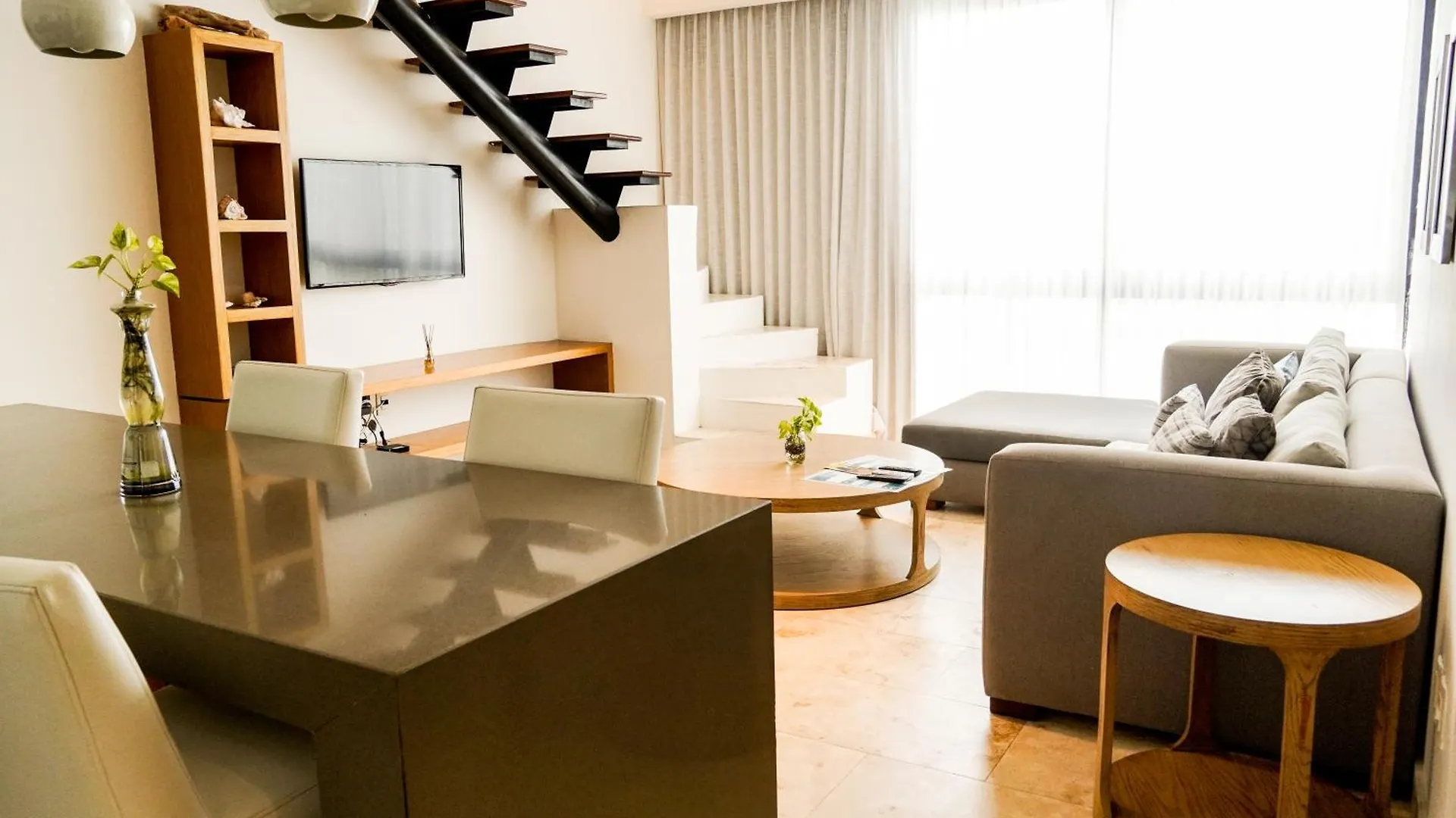 プレヤデルカーメンPenthouse Terrace Excellet Wifi Downtownアパートメント アパート プレヤデルカーメン