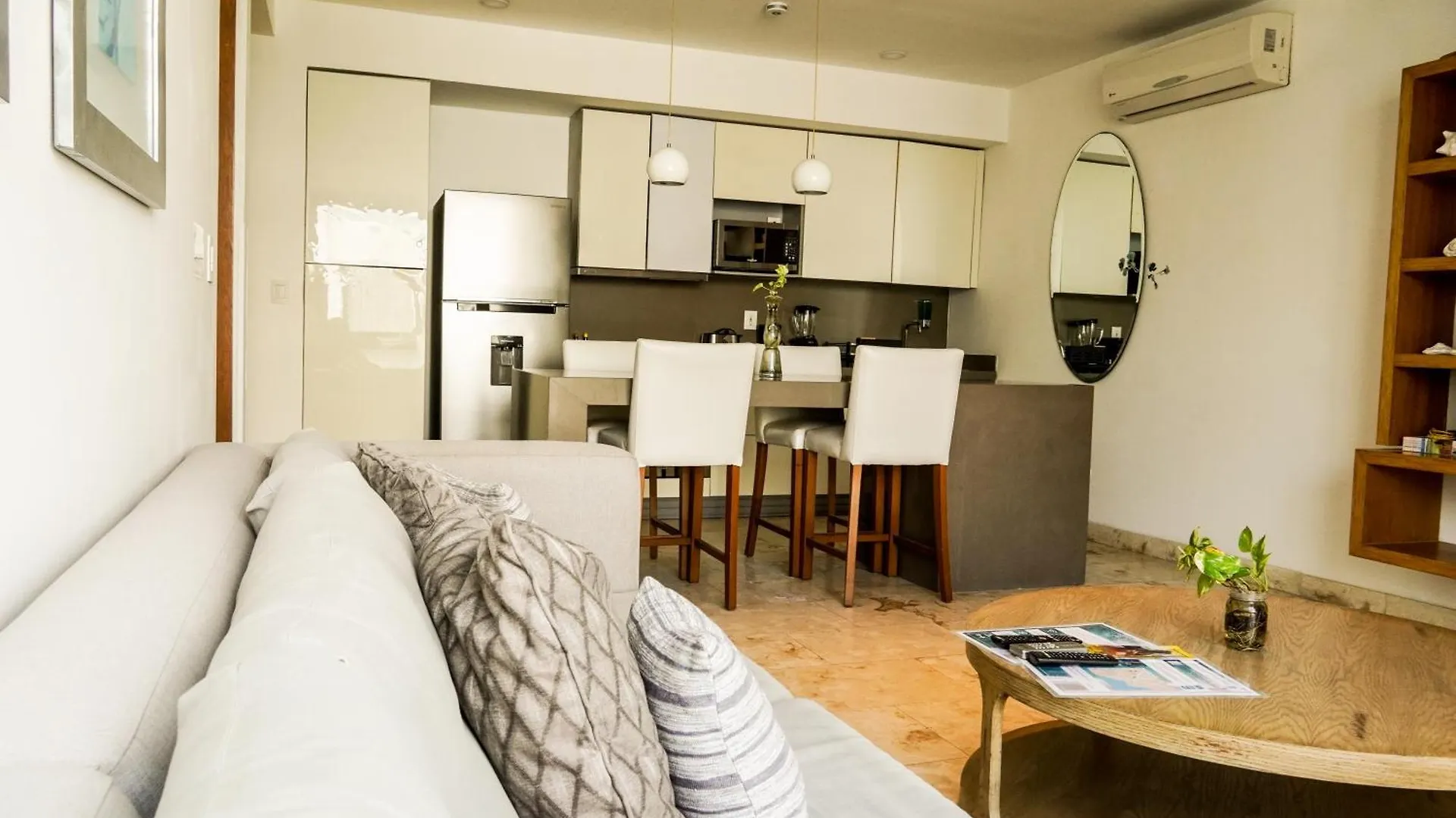 プレヤデルカーメンPenthouse Terrace Excellet Wifi Downtownアパートメント アパート プレヤデルカーメン