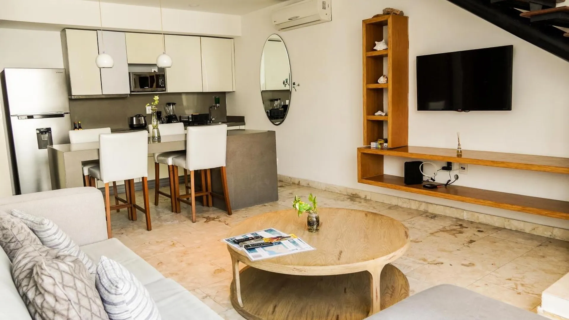 プレヤデルカーメンPenthouse Terrace Excellet Wifi Downtownアパートメント アパート プレヤデルカーメン